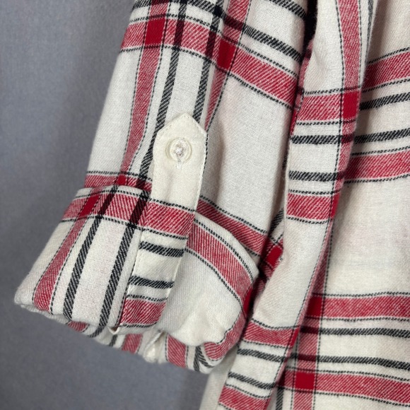 Wisconsin Badgers Women's Plaid Nightshirt Red White Embroidered Large NEW - Picture 7 of 9